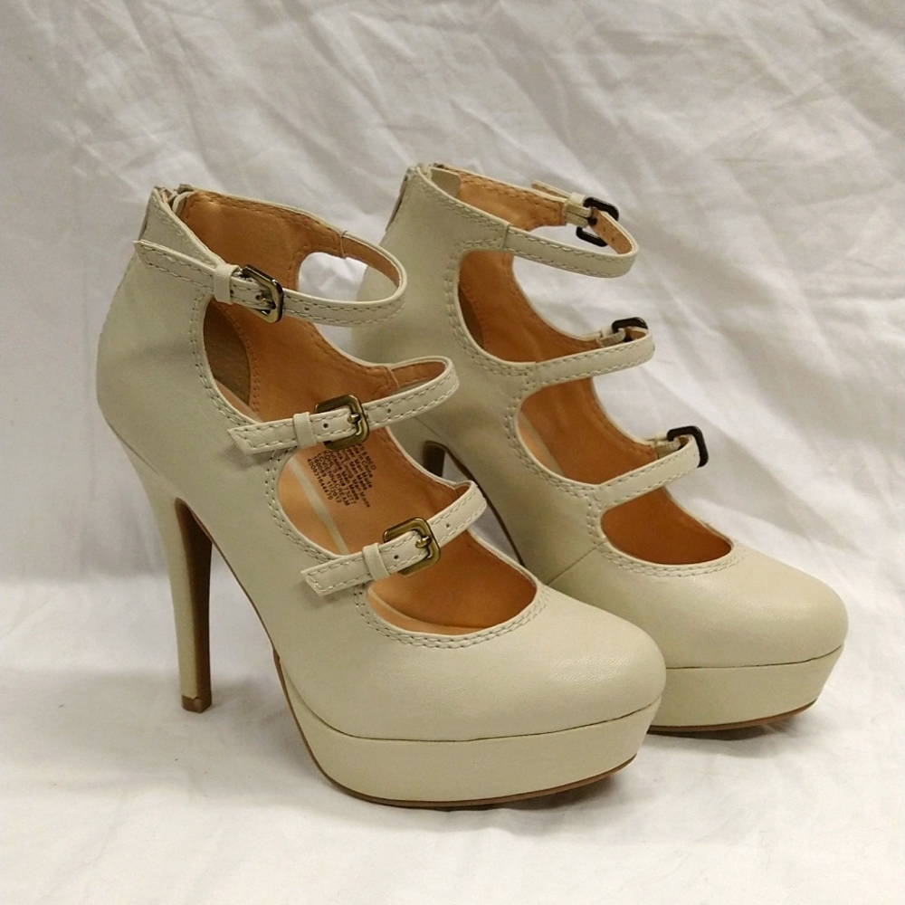 🆕 LC Lauren Conrad • cream strappy 5" heels